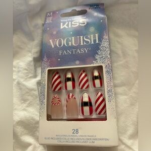 KISS Vogueish Fantasy Nail Set